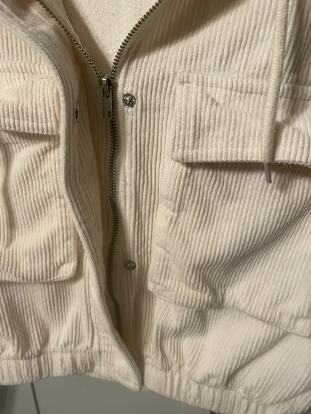 Forever 21 Cream Corduroy Hooded Cropped Utility Jacket - Picture 3 of 10